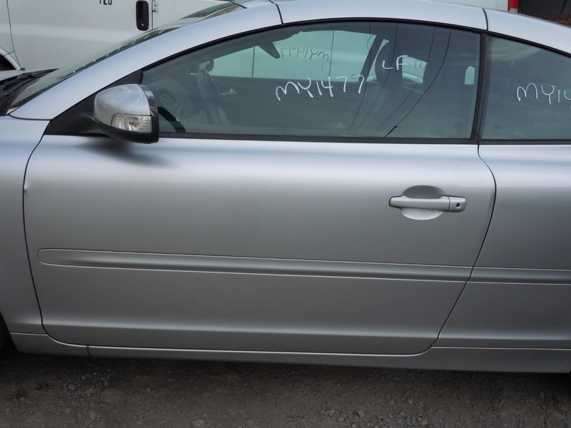 2006-2013 Volvo C70 Front Door Assembly Driver Left OEM 426