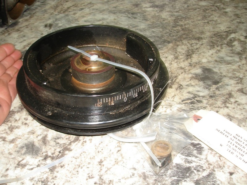 Mercury 1993 15hp flywheel0d235884 boat motor part bin 5022