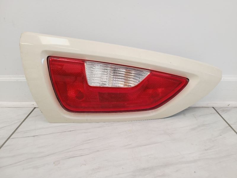 Passenger Tail Light Red Outer Surround Fits 12-13 SOUL 545053