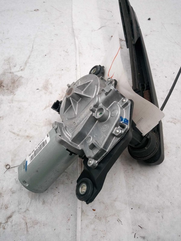 Used Back Glass Wiper Motor fits: 2018 Infiniti QX60Grade B