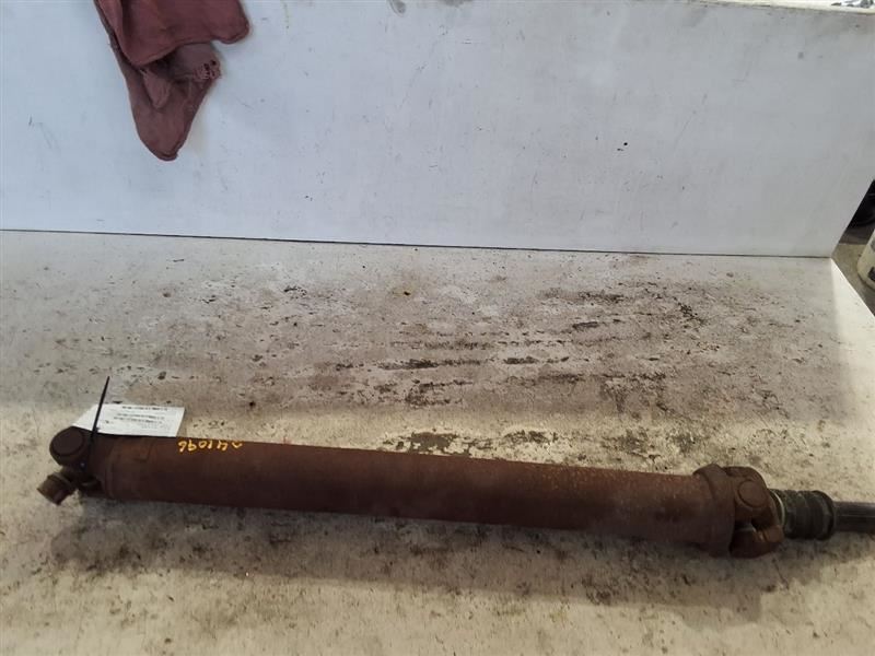 Front Drive Shaft Fits 07-14 SUBURBAN 1500 3311506