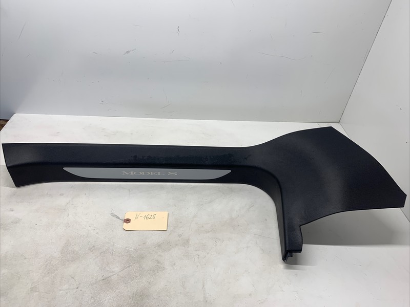 12-20 TESLA MODEL S FRONT RIGHT A PILLAR SILL SCUFF PLATE TRIM 103039400 1626 S6