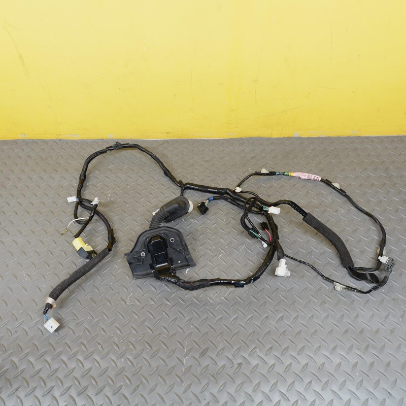 2015-2019 LEXUS RC350 Front Left Door Wiring Harness OEM 82152-24270