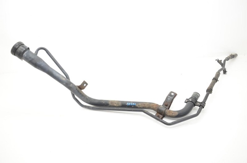96-02 Toyota 4Runner SR5 3.4L Fuel Filler Neck Assembly