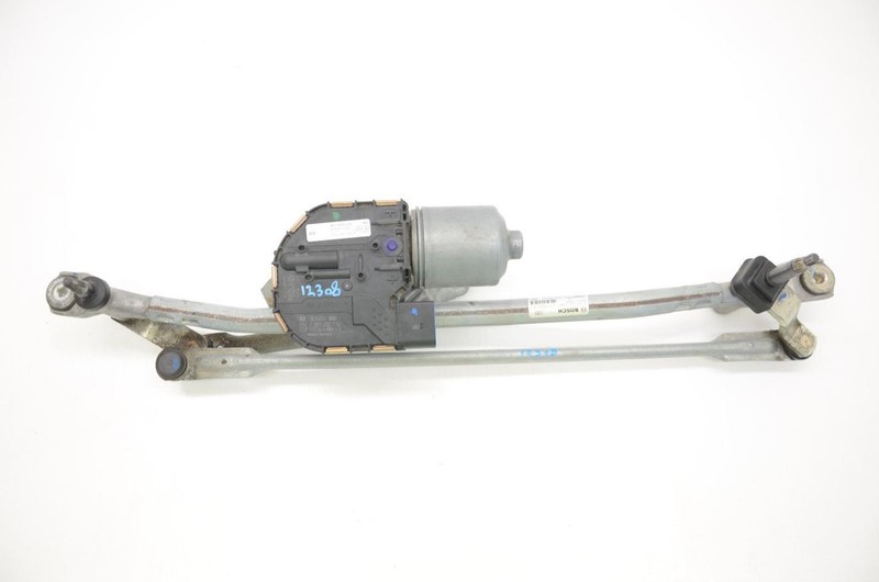 12-18 Audi A6 Windshield Wiper Transmission and Motor 4G1955119