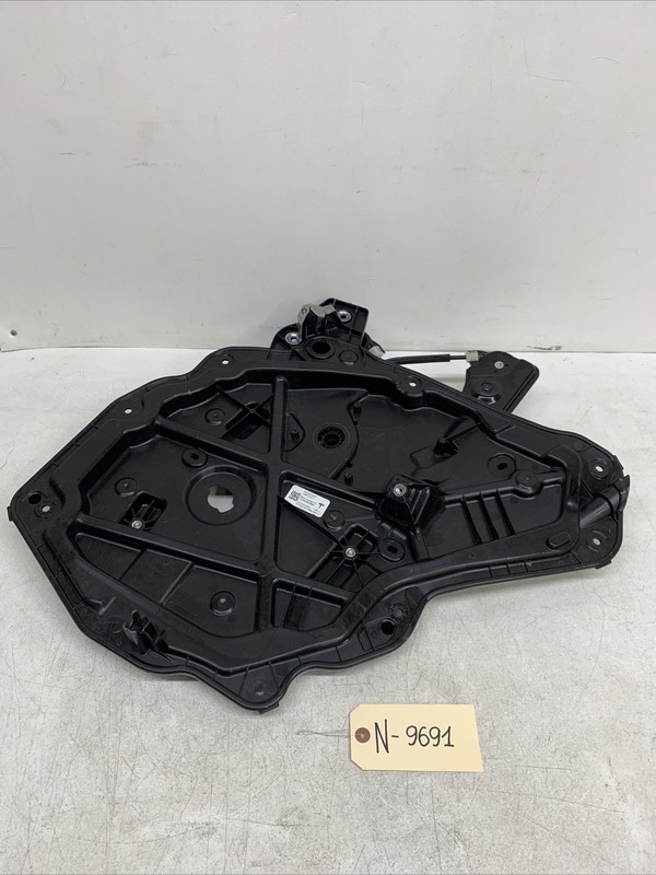 20-23 Tesla Model Y Rear RH Passenger Window Motor Regulator Assembly 9691 S1