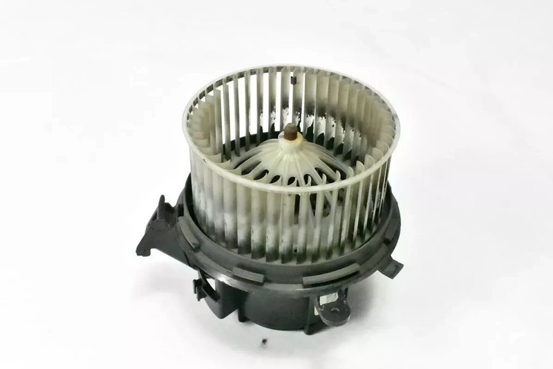 08-10 Mercedes W204 C350 AC A/C Heater Blower Motor Fan OEM