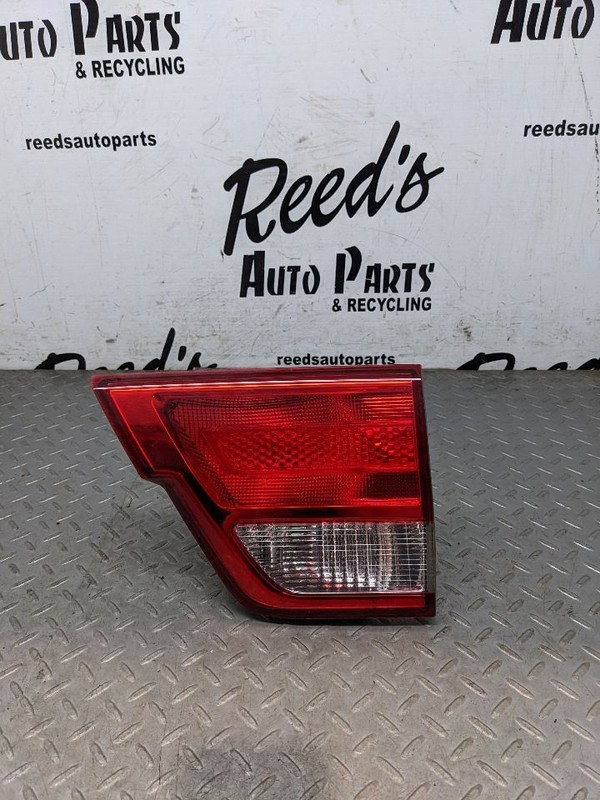 Passenger Tail Light Liftgate Mounted Fits 11-13 GRAND CHEROKEE 1176493