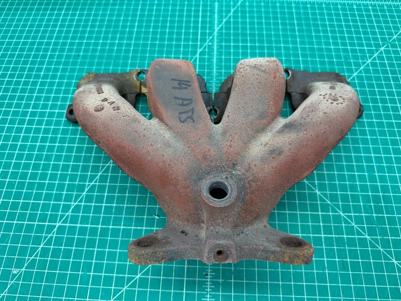 13-16 Cadillac ATS 2.5L. EXHAUST MANIFOLD HEADER OEM