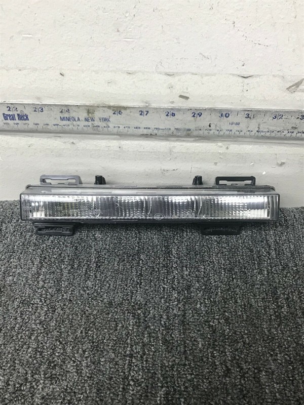 2012-2015 MERCEDES BENZ C350 C250 DAYTIME RUNNING LIGHT FACTORY OEM