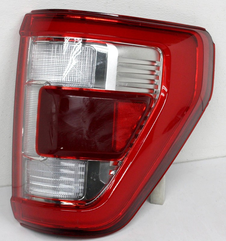 OEM Right Passenger Side LED Tail Lamp For 2021-22 Ford F150 pickup ML3Z-13404-H