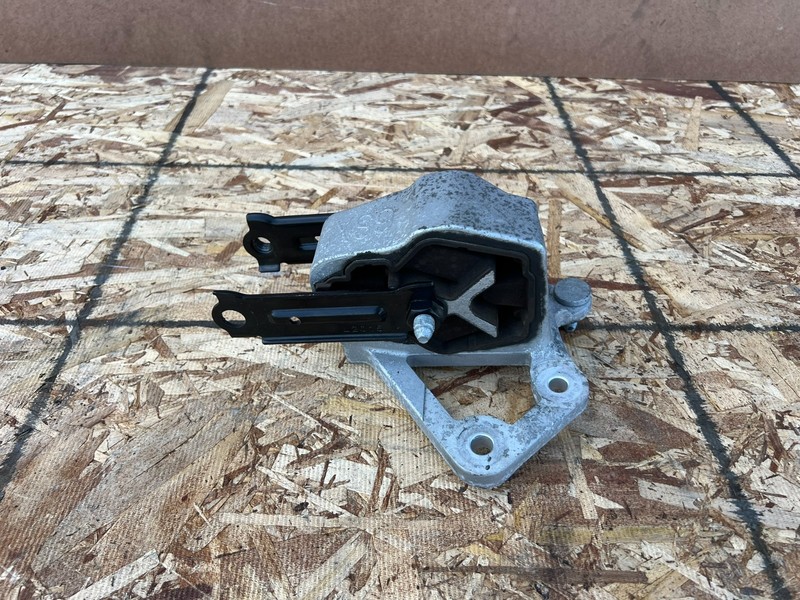 INFINITI QX60 2025-2026 OEM ENGINE MOTOR REAR MOUNT SUPPORT BRACKET 2.0L
