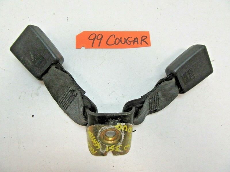 REAR SEAT BELT SEATBELT BUCKLE LATCH CENTER DOUBLE BUCKLES 99 00 01 02 COUGAR