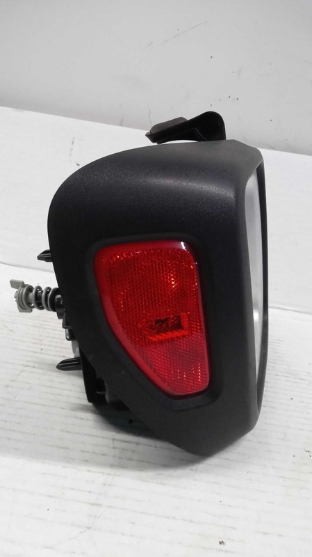2016 Jeep Renegade Left Tail Light Assembly Silver OEM 706737 96K Miles