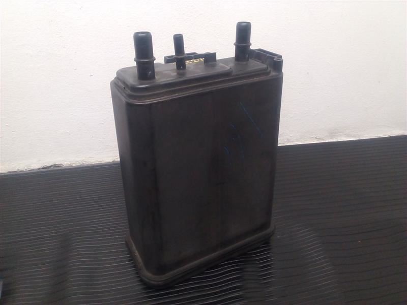 05-06 Chevrolet SSR Fuel Vapor Charcoal Canister OEM 15190482