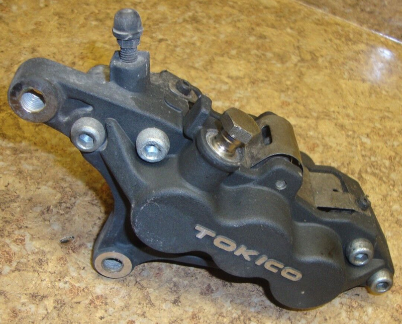 2003 Suzuki GSF1200 GSF 1200 Bandit Left Front Disk Brake Caliper 2002 2001