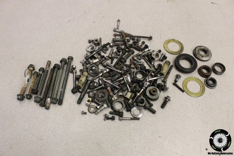 2001 Yamaha Road Star XV1600AT MISCELLANEOUS NUTS BOLTS ASSORTED XV 01 1600
