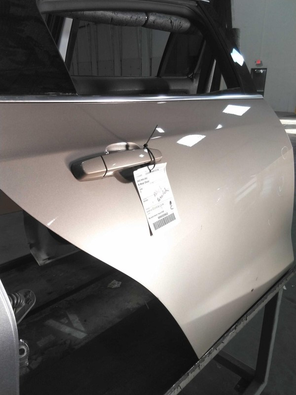 2022 Chevrolet Malibu Rear Right Door Grey 397067 Used Dings & Scratches