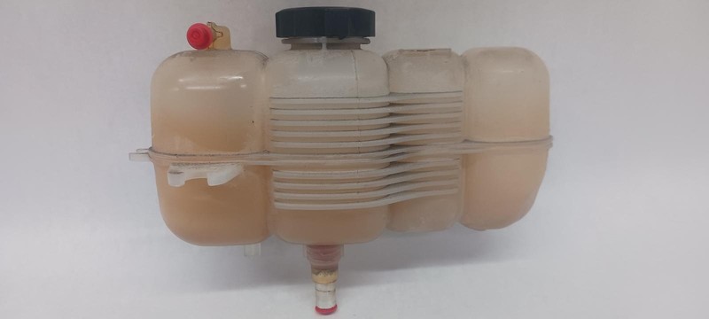 19-'22 JEEP CHEROKEE coolant Overflow Bottle 3.2L OEM 6 Month Warranty!