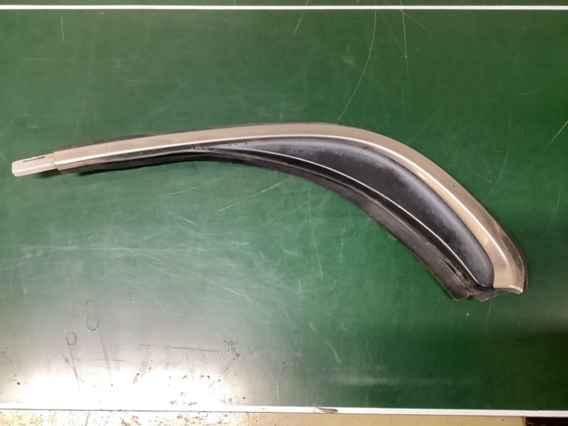96-00 Civic 4Dr SEDAN Left sideDrip rail molding extensionOEM