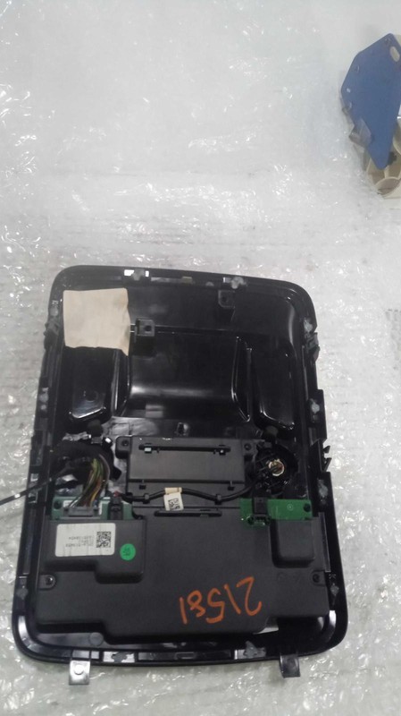 Used Front Upper Center Console fits: 2016 Land rover Range rover sport roof w/s