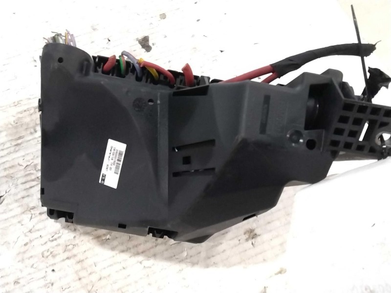 2018 Land Rover Evoque Fuse Box OEM LR094262 Red 85K Miles Warranty