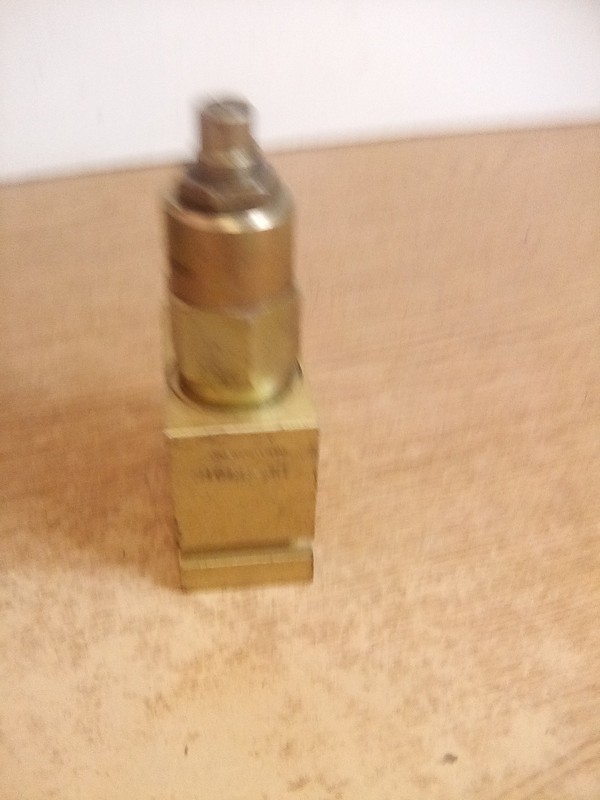 Vickers SV1-16-C-8-12DW Solenoid Valve