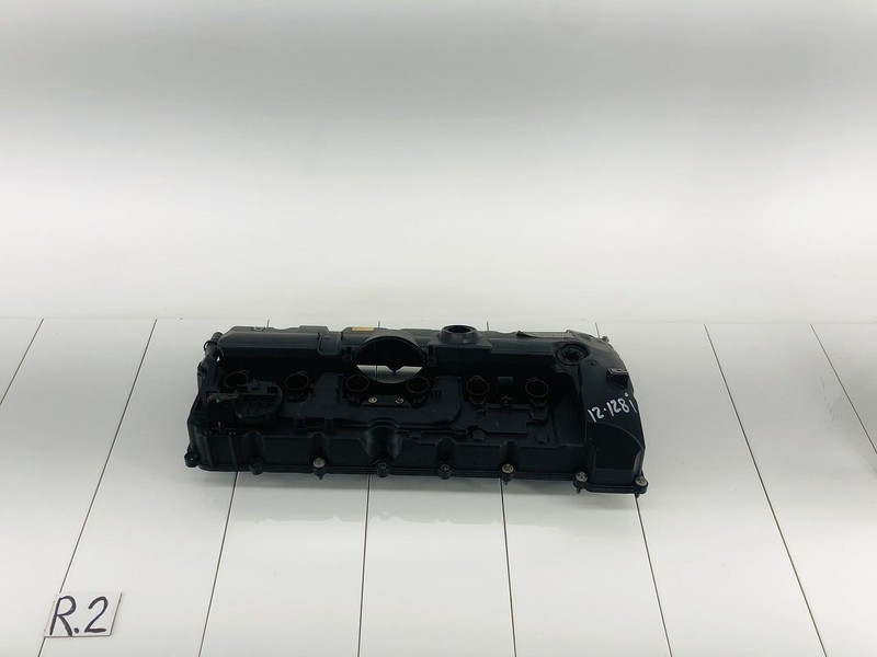 08-13 BMW 128I E82 3.0L L6 GAS ENGINE MOTOR VALVE COVER OEM
