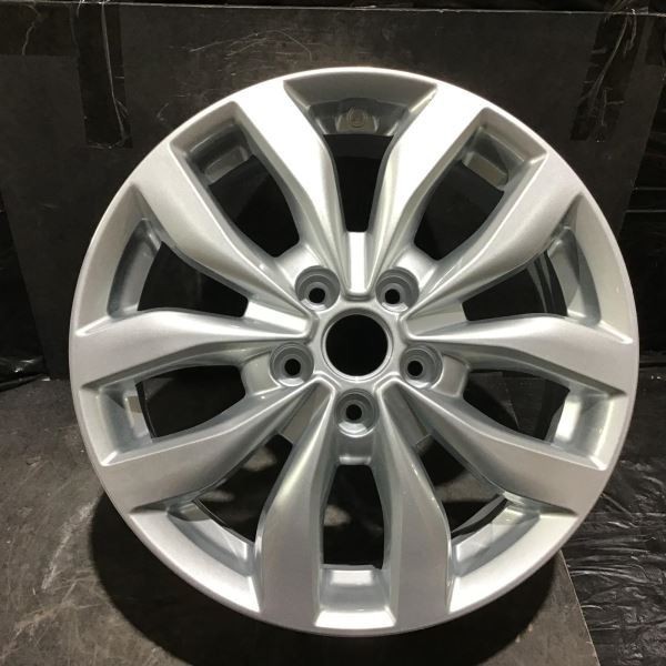2014-2015 KIA Optima 74690 A Refurbished Wheel 17x6.5 Silver 529102T370
