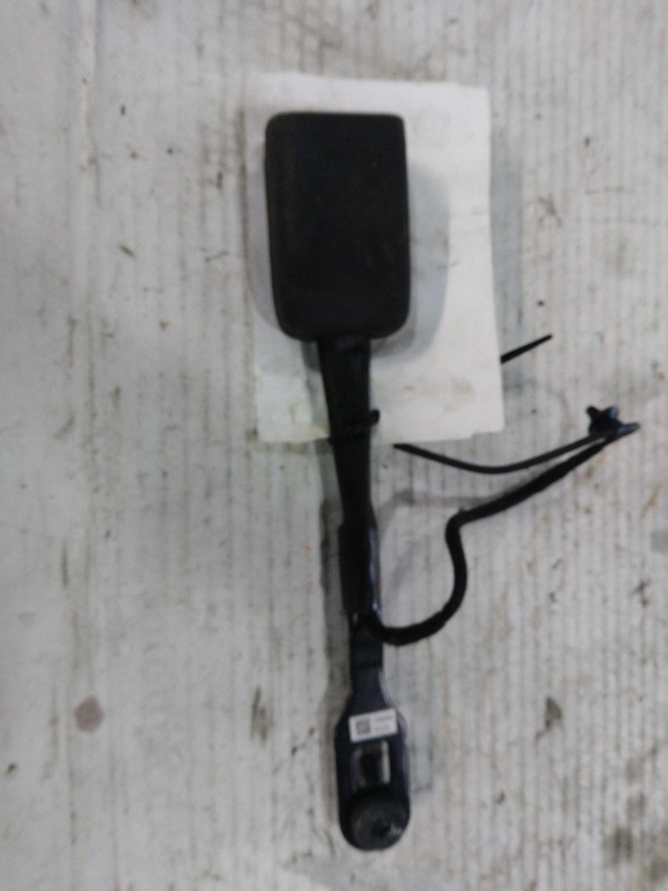 2019 Jeep Compass OEM Silver Seat Belt 4DR 74000 Miles Part #5SV08DX9AD