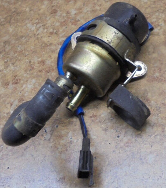 2003 Honda Shadow VT1100C VT1100 VT 1100 C Fuel Gas Pump Intake Petrol 03