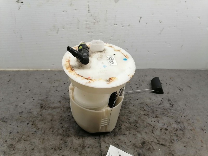 Fuel Pump Assembly Tank Mounted Fits 14-18 MAZDA 3 1443789