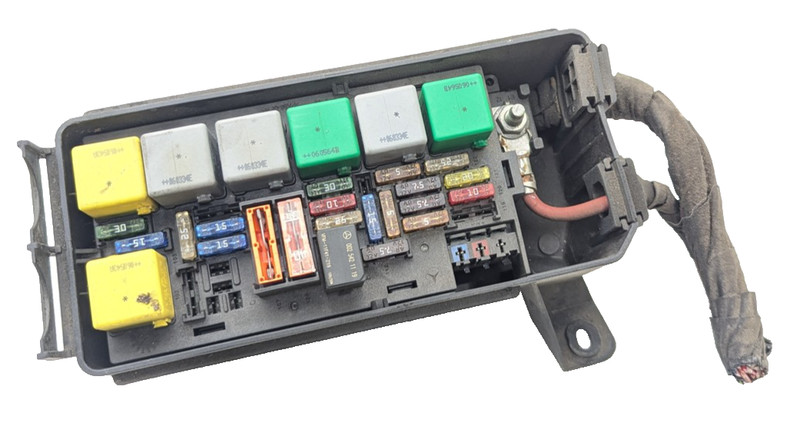 2007 Mercedes-benz Ml350 Fusebox Fuse Box Relay Module A1645408310