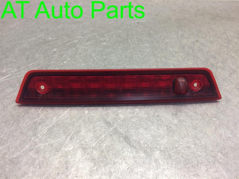 2005-2010 JEEP GRAND CHEROKEE HIGH MOUNTED 3RD BRAKE STOP LAMP OEM 55157397AD
