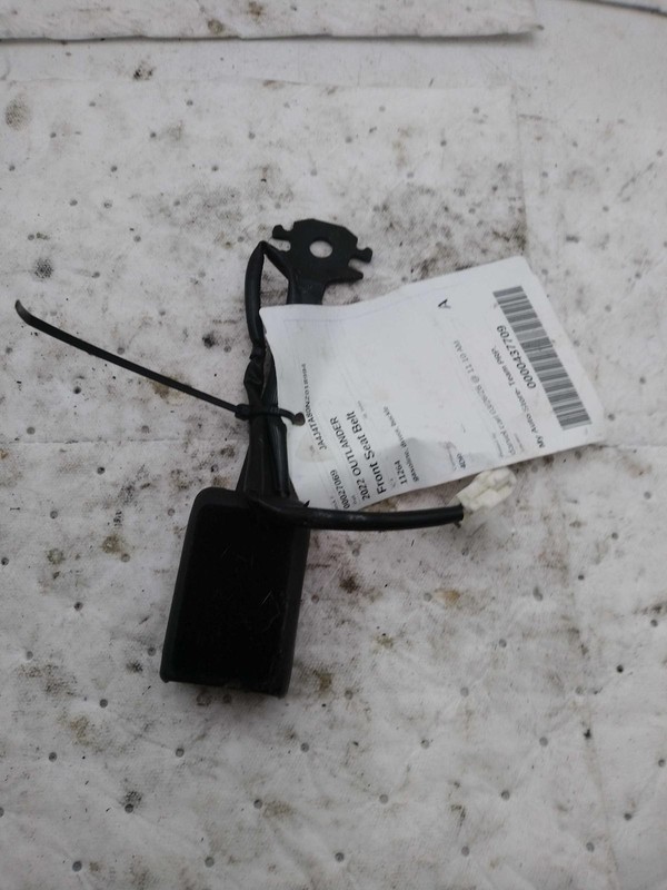 2022 Mitsubishi Outlander OEM Silver Seat Belt 72000 Miles - 86842W081P