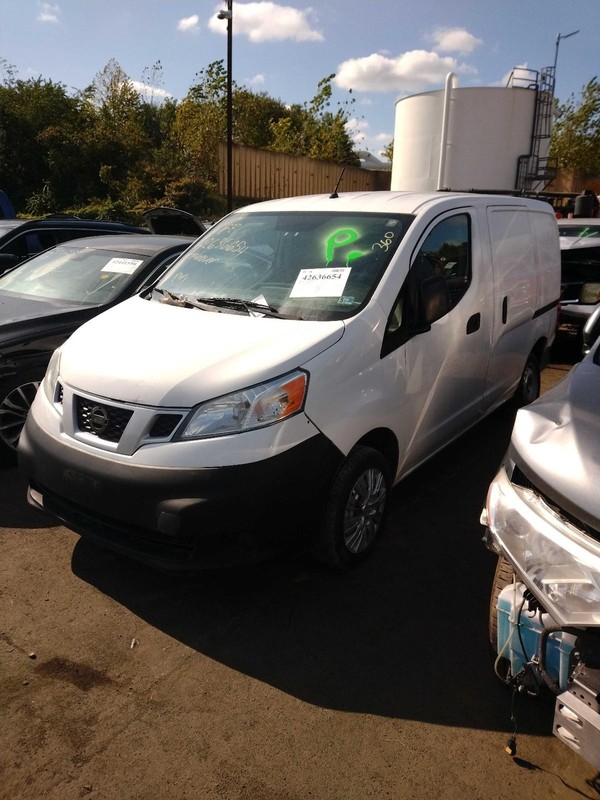 2016 Nissan NV200 Beam Axle FWD White OEM 138K Miles Warranty NJ25-21070