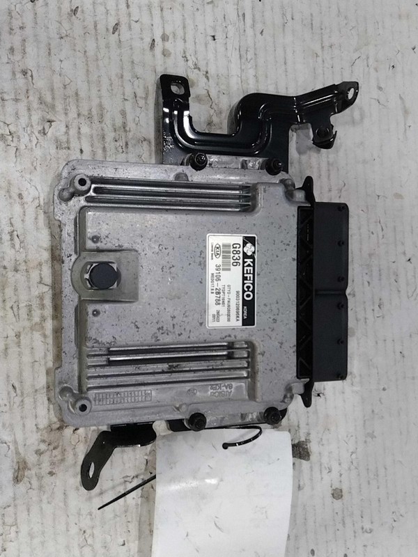 Used Engine Control Module (ECM) fits: 2016 Kia Forte Electronic Control Module