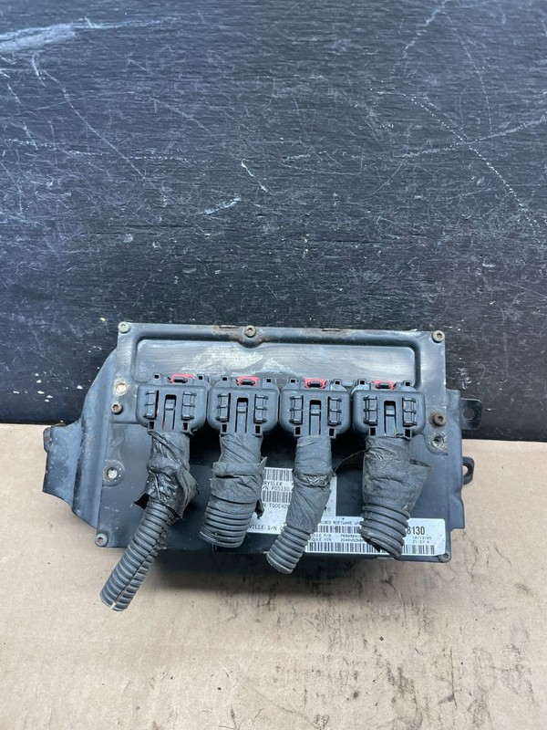 2010 Dodge Caravan Town & Country Engine Computer ECU OEM S8303 DG