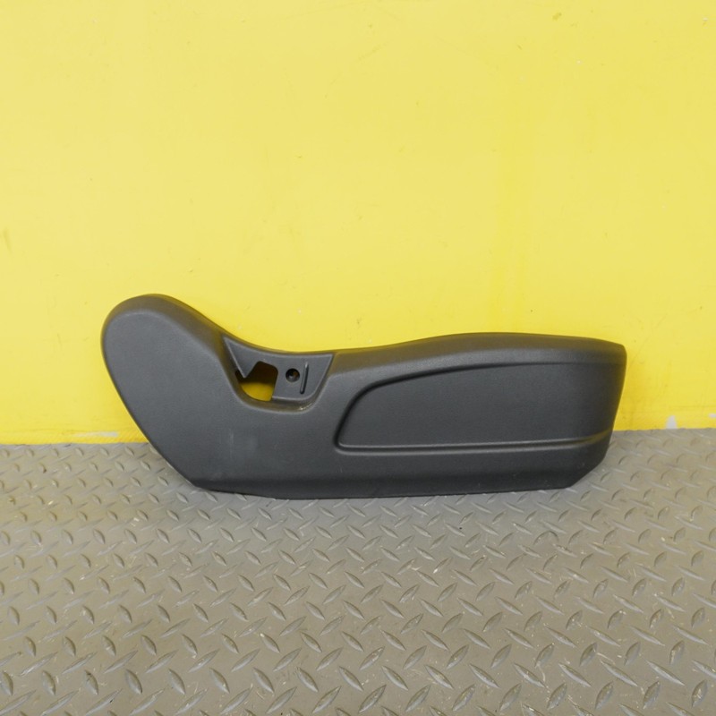 2018-2023 HYUNDAI KONA Front Right Side Outer Seat Cover Oem Trim 88291j9000