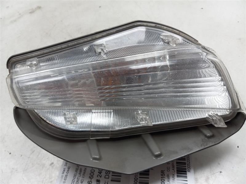 12-14 TOYOTA PRIUS V PASSENGER SIDE PARK LAMP