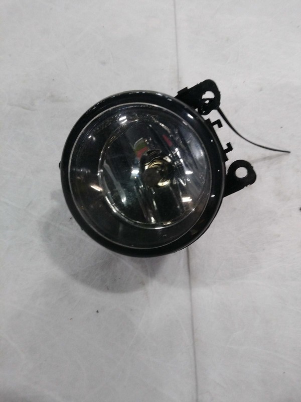 2017 Nissan Pathfinder Right Fog Light Assembly Black OEM 261509B90C