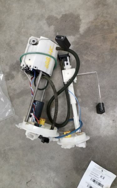 Fuel Pump Assembly Tank Mounted 2.4L Primary Fits 12-17 EQUINOX 221753