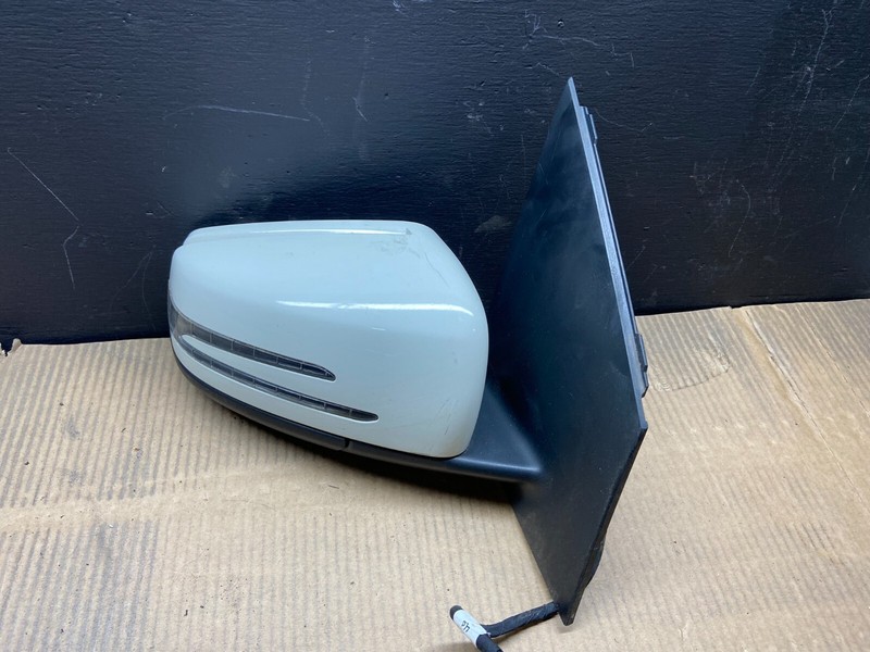 2011 2016 Mercedes W246 B-Class Right Passenger Door Mirror Blind Spot D8579 DG1