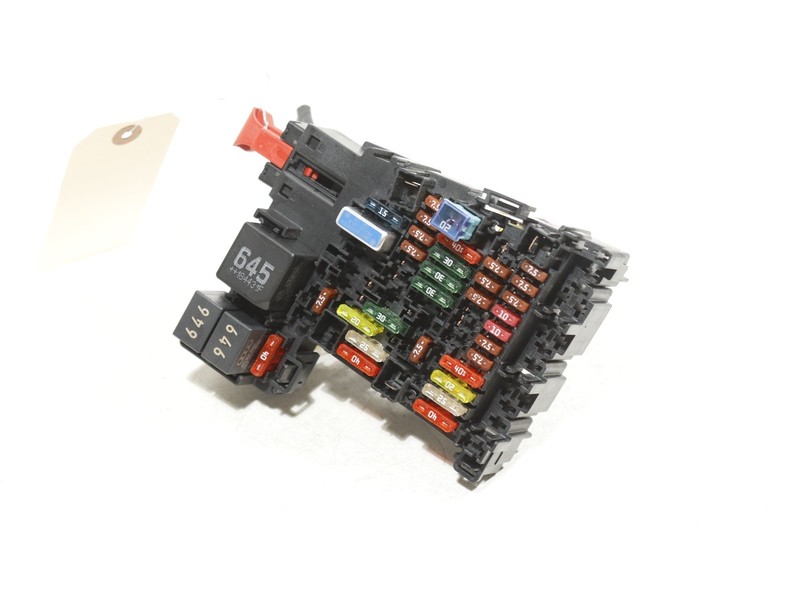 2017-2020 Audi A3 Under Dash Relay Fuse Box 500937615 OEM 85K