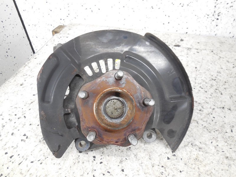 2015-2020 Nissan Murano Front Spindle Knuckle Hub Passenger Right RH OEM