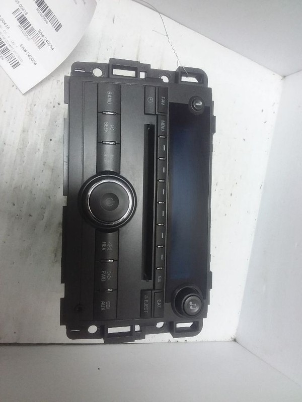 Radio Reciever AM FM CD MP3 Opt US8 Fits 07 LUCERNE 25776333