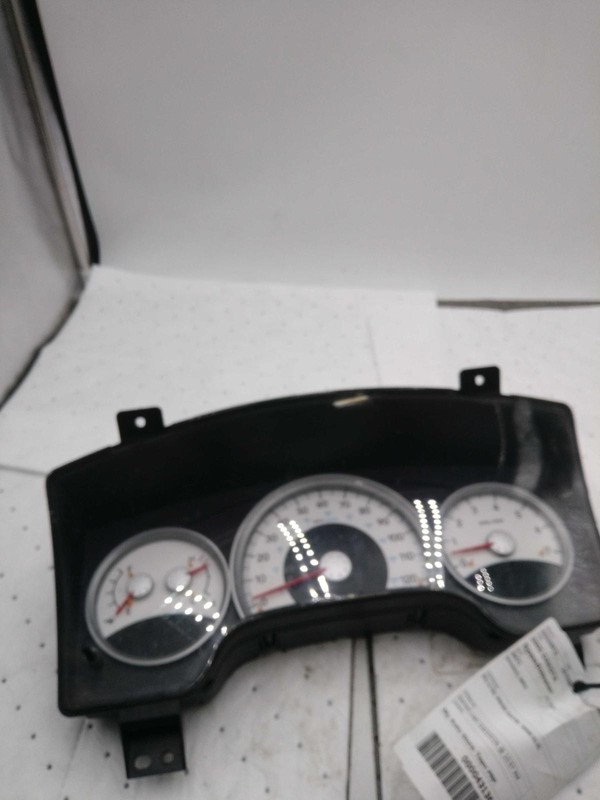 2005 Dodge Dakota Speedometer Gauge OEM White 109K Miles Warranty