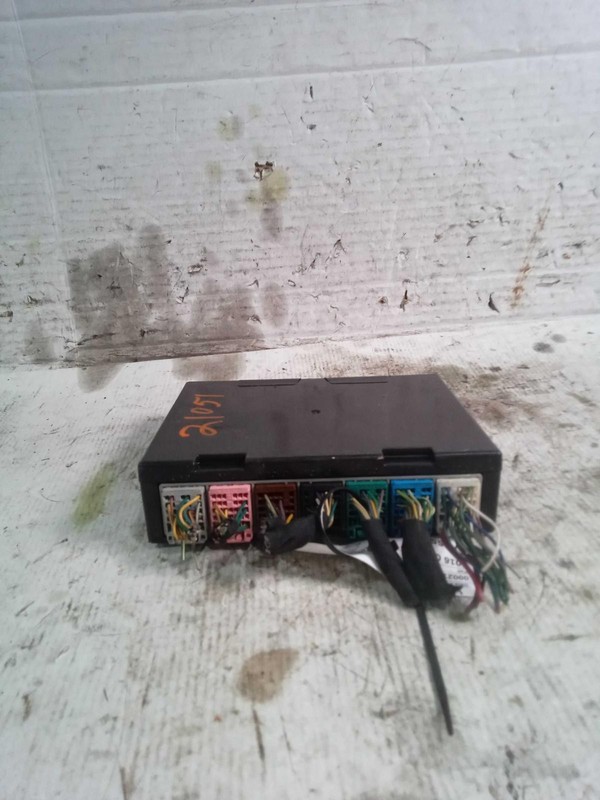 2016 Cadillac CTS Body Control Module OEM 13587700 Black 120K Miles