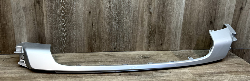 2019-2021 HONDA PILOT REAR BUMPER GARNISH OEM PART# 71509-TG7-A600