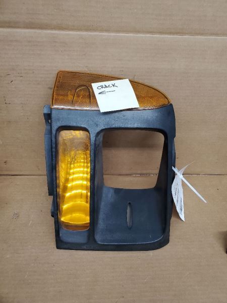 Passenger Corner/Park Light Halogen Fits 06-07 FORD F250SD PICKUP 274967